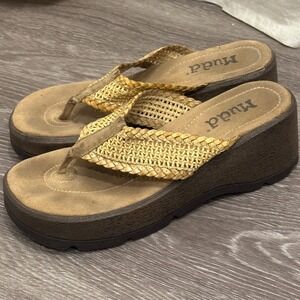 Mudd Abel VTG Y2K Platform Wedge Flip Flops Tan Woven Rattan Straps 10 Beachy